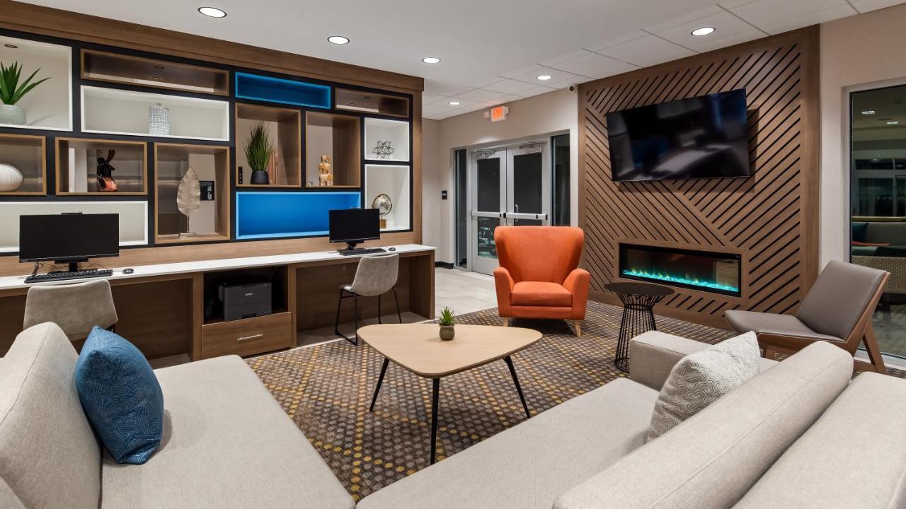 Holiday Inn - Clarksville Northeast By Ihg Esterno foto